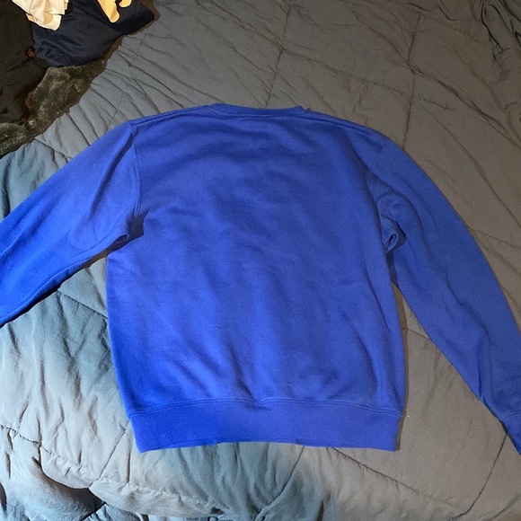 Crewneck - Picture 3 of 3